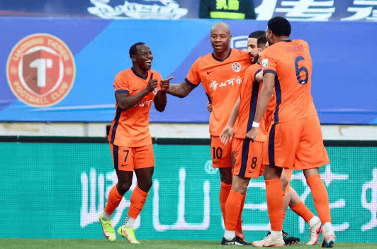 鲸鱼体育-3:0！中超齐鲁德比，海牛大胜泰山，摆脱垫底位置，负分已经抹平